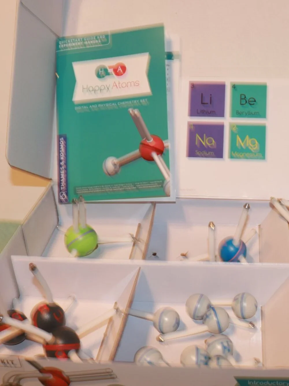 Happy Atoms Intro to Atoms & Molecules 17 Atoms set Experiment Kit homeschool